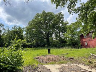 8612 Cambridge Avenue, Raytown, MO 64138