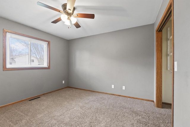 1519 FAIRLAWN AVENUE, North Fond Du Lac, WI 54937