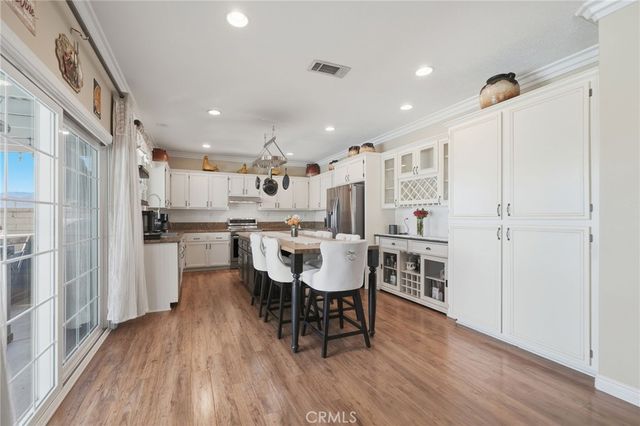 43084 Knightsbridge Way, Temecula, CA 92592