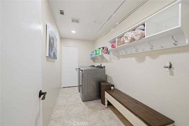 43084 Knightsbridge Way, Temecula, CA 92592