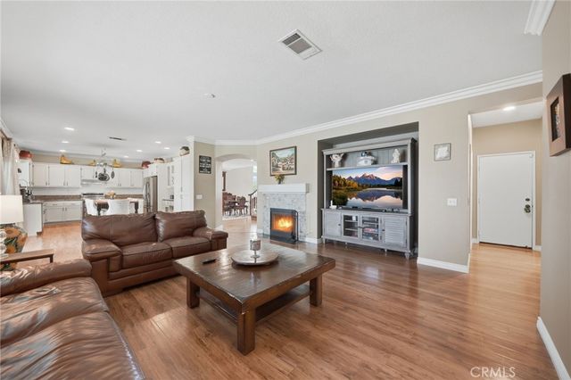 43084 Knightsbridge Way, Temecula, CA 92592