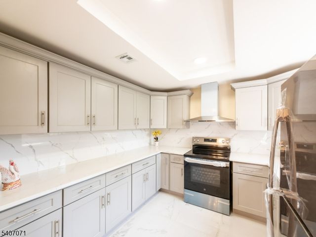 220 Manchester Ln, Monroe Twp., NJ 08831