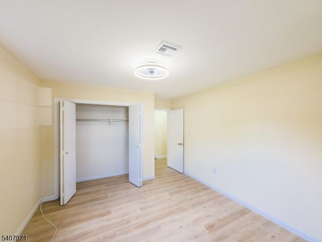 220 Manchester Ln, Monroe Twp., NJ 08831