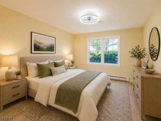 220 Manchester Ln, Monroe Twp., NJ 08831