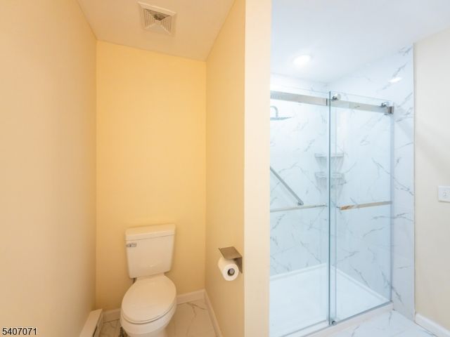 220 Manchester Ln, Monroe Twp., NJ 08831