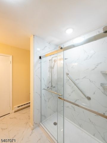 220 Manchester Ln, Monroe Twp., NJ 08831
