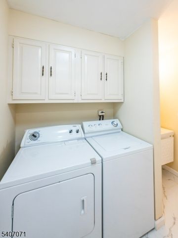 220 Manchester Ln, Monroe Twp., NJ 08831