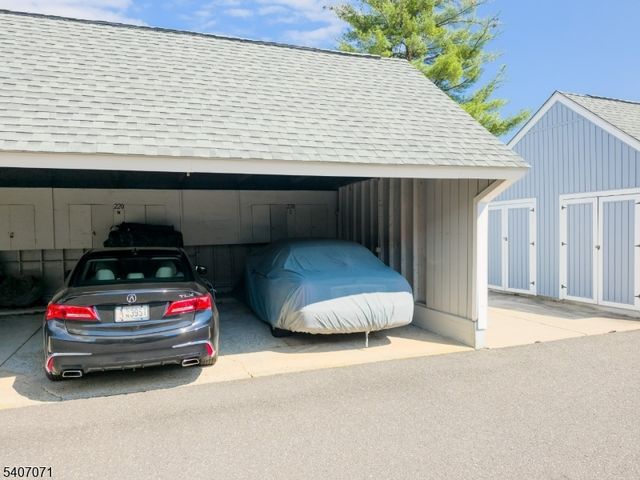 220 Manchester Ln, Monroe Twp., NJ 08831