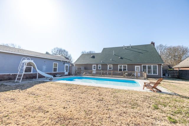 582 BRINSLEY DR, Collierville, TN 38017