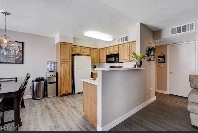 5710 East Tropicana Avenue 1093, Las Vegas, NV 89122