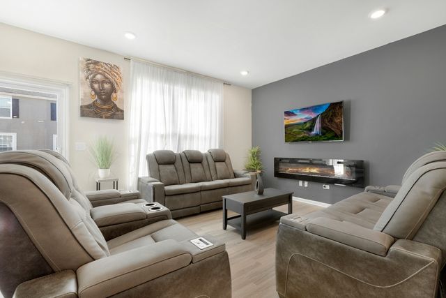 10306 Kerry Ridge Court, Chicago Ridge, IL 60415