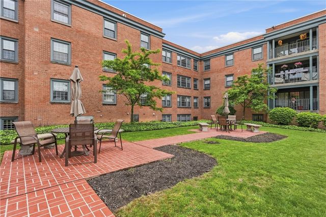 5825 5th Ave 314, Shadyside, PA 15232