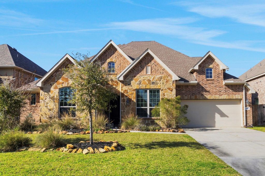 23509 Red Juniper Lane, New Caney, TX 77357