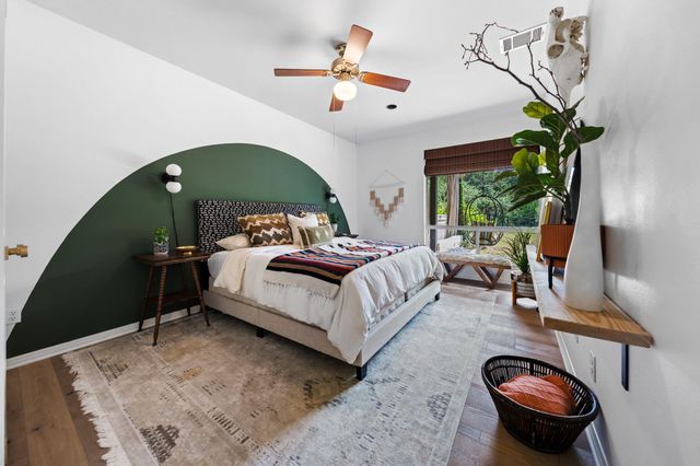 202 Top O The Lake DR, Lakeway, TX 78734