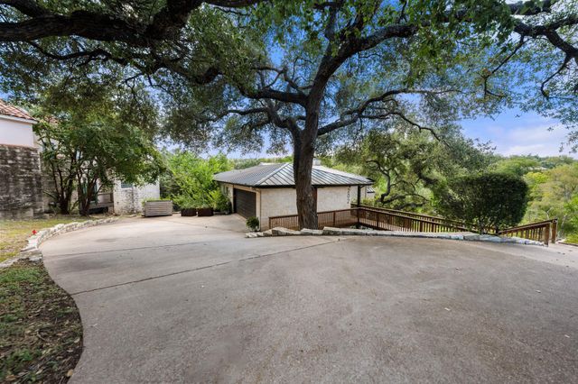 202 Top O The Lake DR, Lakeway, TX 78734