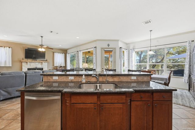 1616 Canyon Lake Dr, Canyon Lake, TX 78133