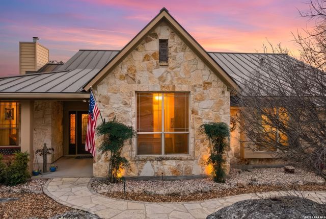 1616 Canyon Lake Dr, Canyon Lake, TX 78133