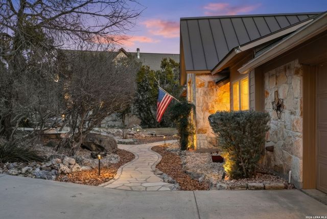 1616 Canyon Lake Dr, Canyon Lake, TX 78133