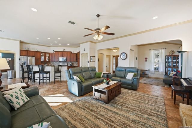 1616 Canyon Lake Dr, Canyon Lake, TX 78133