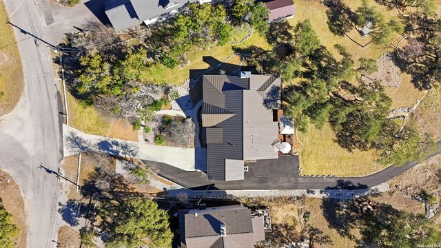 1616 Canyon Lake Dr, Canyon Lake, TX 78133