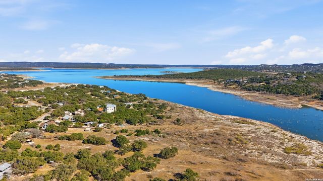 1616 Canyon Lake Dr, Canyon Lake, TX 78133