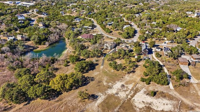 1616 Canyon Lake Dr, Canyon Lake, TX 78133