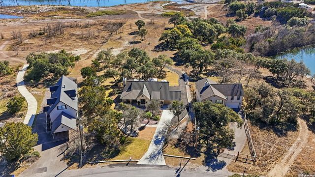 1616 Canyon Lake Dr, Canyon Lake, TX 78133