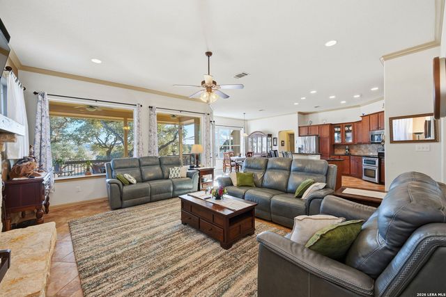 1616 Canyon Lake Dr, Canyon Lake, TX 78133