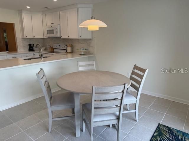 6120 COUNTRY CLUB WAY 207, Sarasota, FL 34243