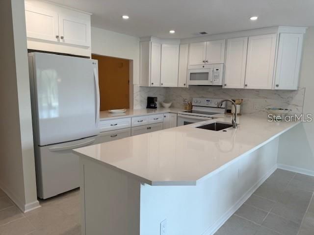 6120 COUNTRY CLUB WAY 207, Sarasota, FL 34243