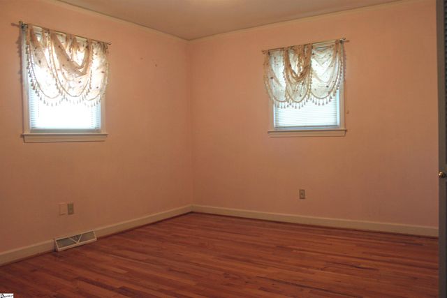 24 Alice Farr Drive, Greenville, SC 29617