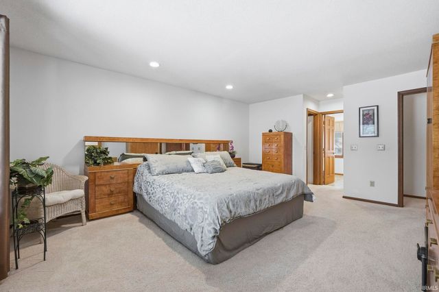 5217 Inland Trail, Fort Wayne, IN 46825