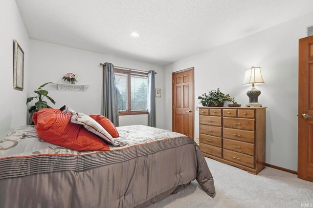 5217 Inland Trail, Fort Wayne, IN 46825