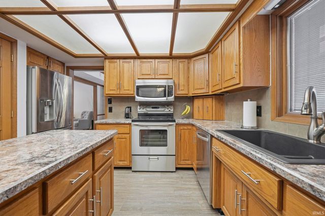 5217 Inland Trail, Fort Wayne, IN 46825