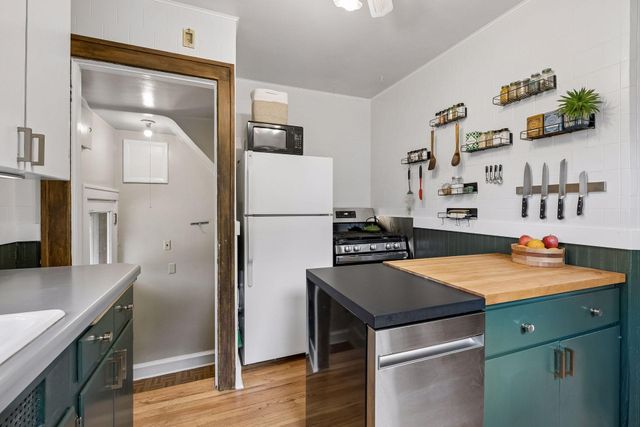 4248 12th Avenue S, Minneapolis, MN 55407