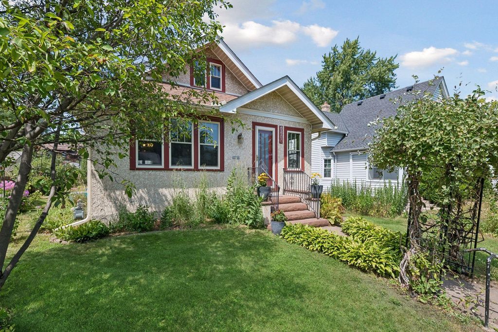 4248 12th Avenue S, Minneapolis, MN 55407