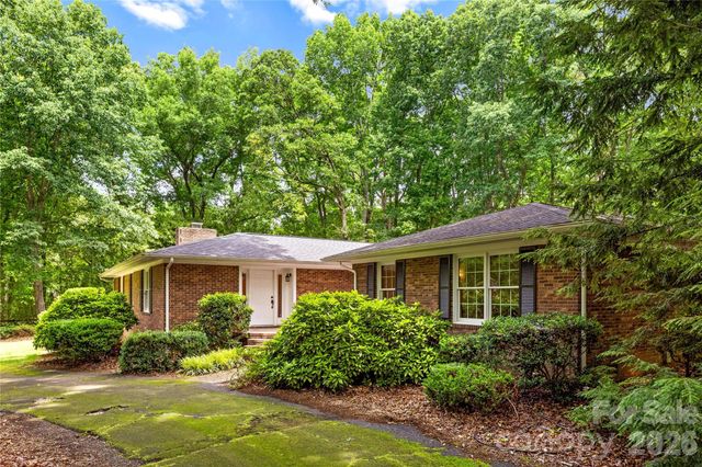 2038 Skyway Drive, Monroe, NC 28110