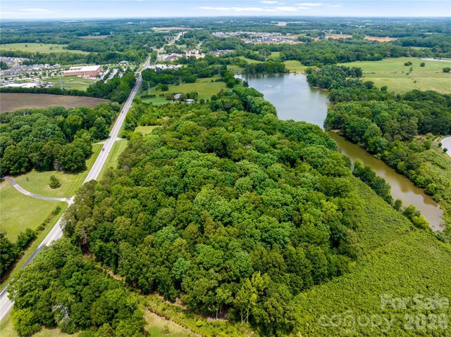 2038 Skyway Drive, Monroe, NC 28110