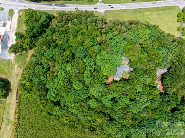 2038 Skyway Drive, Monroe, NC 28110