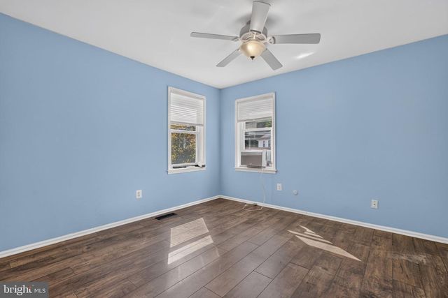 9 CAMELIA LN, Mount Laurel, NJ 08054