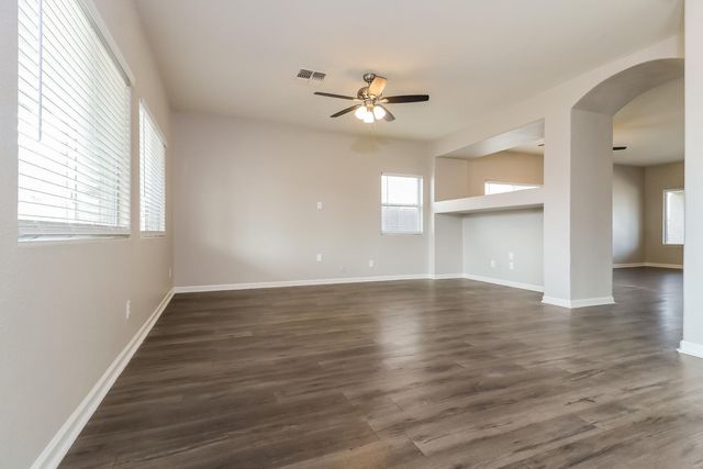 102 N 118th Drive, Avondale, AZ 85323