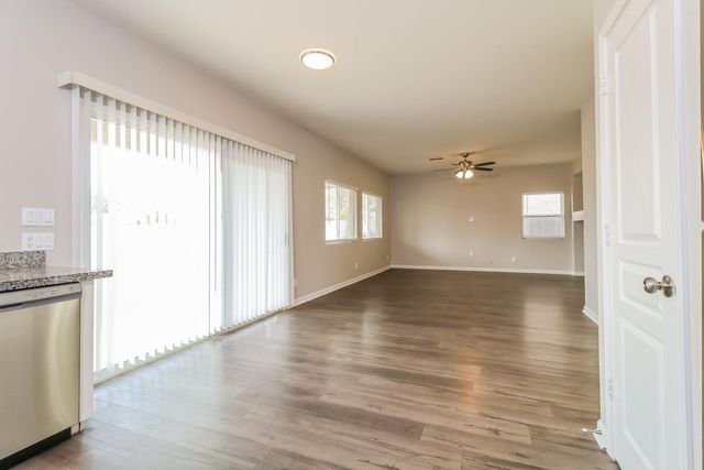 102 N 118th Drive, Avondale, AZ 85323