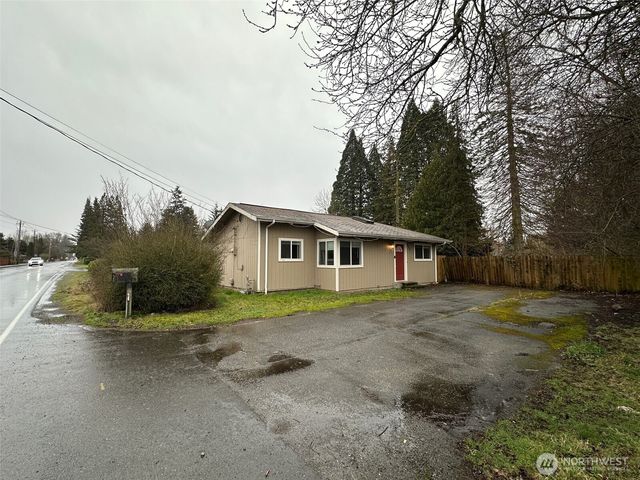 520 Butte Avenue, Pacific, WA 98047