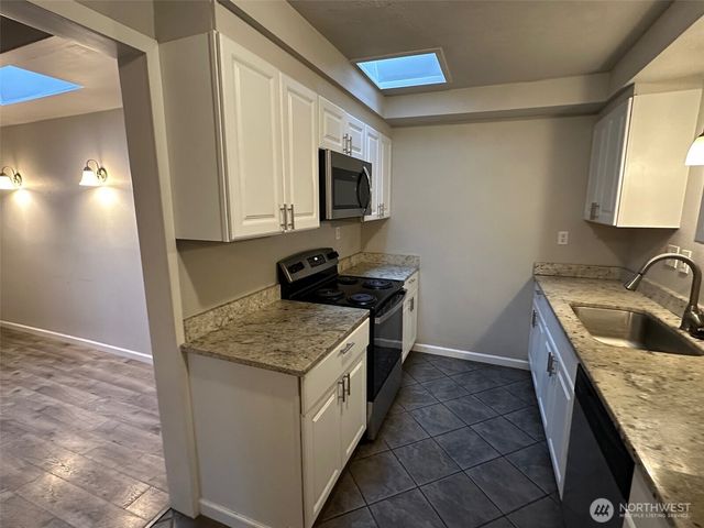 520 Butte Avenue, Pacific, WA 98047