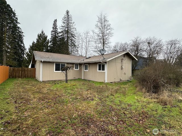 520 Butte Avenue, Pacific, WA 98047