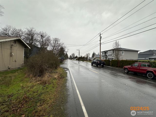520 Butte Avenue, Pacific, WA 98047