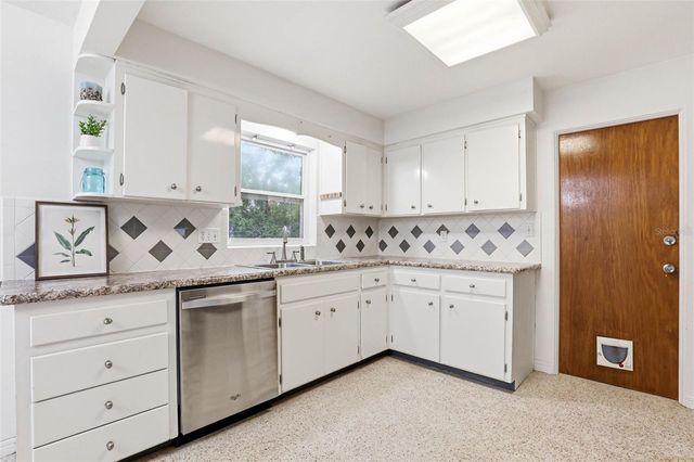 2930 80TH STREET N, St Petersburg, FL 33710