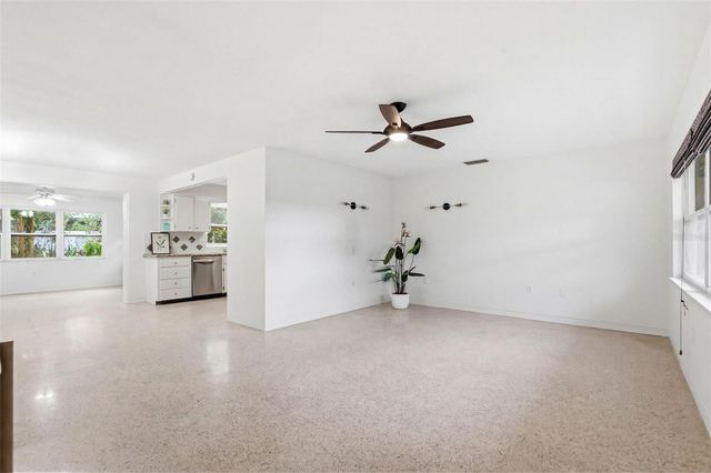 2930 80TH STREET N, St Petersburg, FL 33710