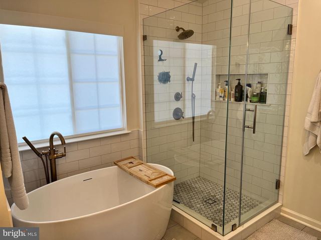 20611 COPPERSMITH DR, Ashburn, VA 20147