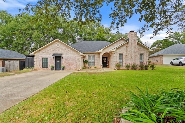 3108 Williamsburg Cir, Tyler, TX 75701